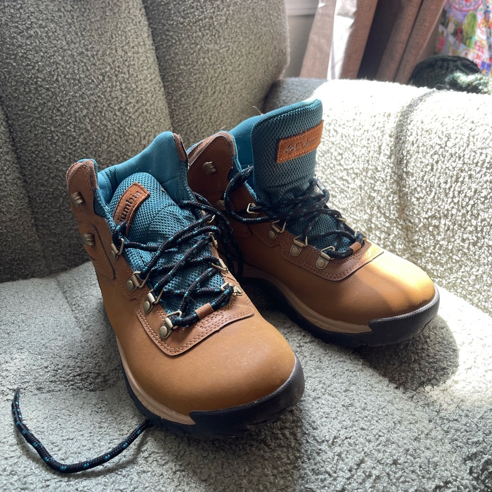 Columbia Brown and Blue Hiking Boots